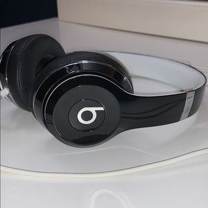 Beats by Dre Headphones Solo 2